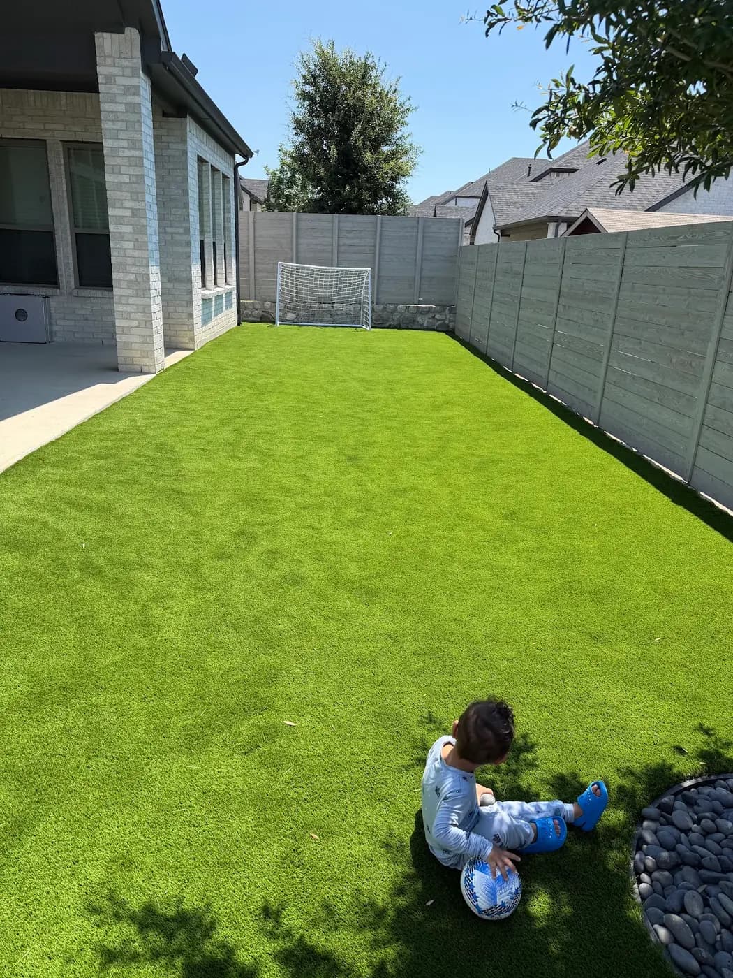 Finished landscape turf installation by DFW Turf Pros 1