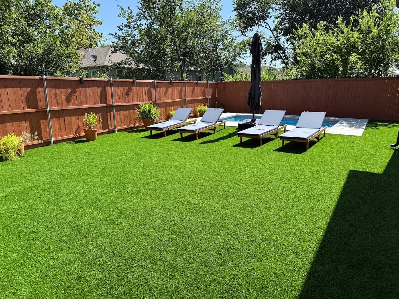 Finished landscape turf installation by DFW Turf Pros 16