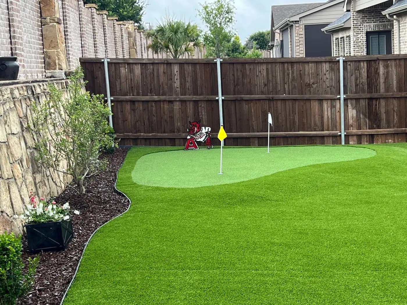 Finished backyard putting green installation by DFW Turf Pros 2
